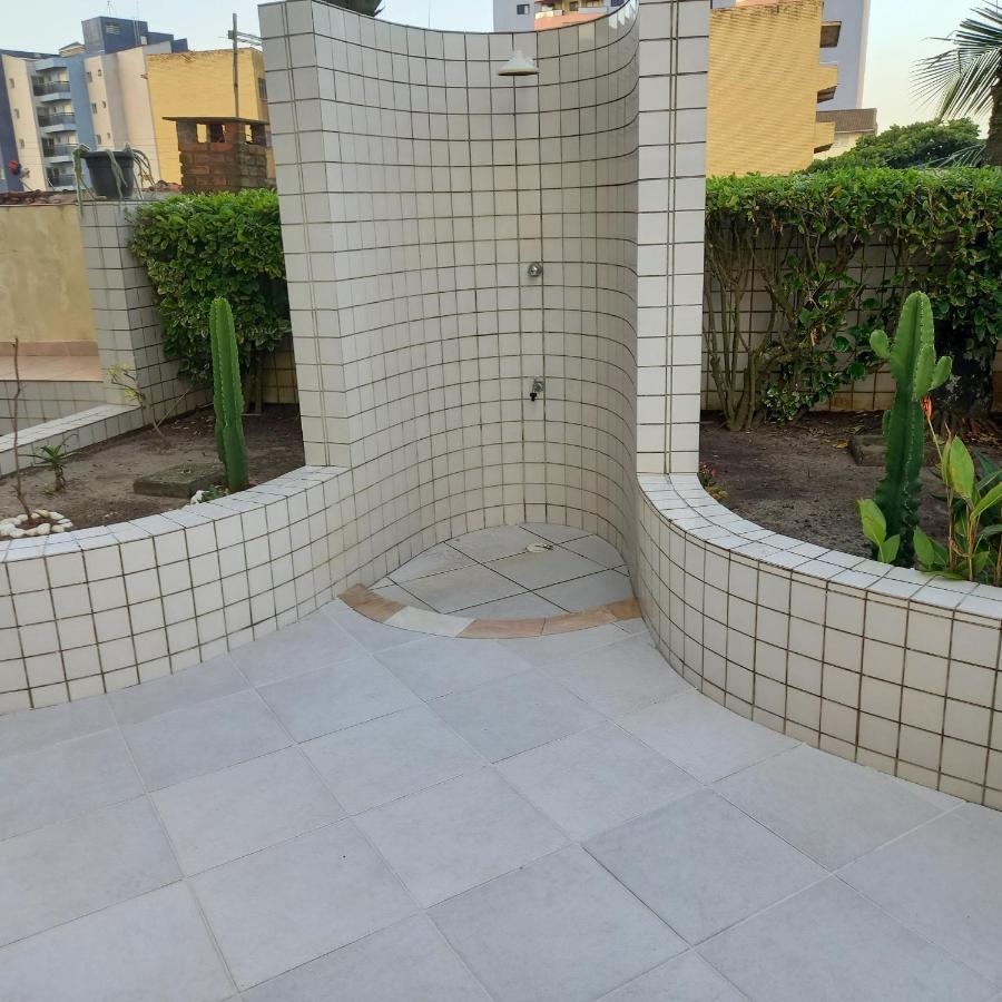 Otimo Apartamento Condominio Frente A Praia Монгагуа Экстерьер фото
